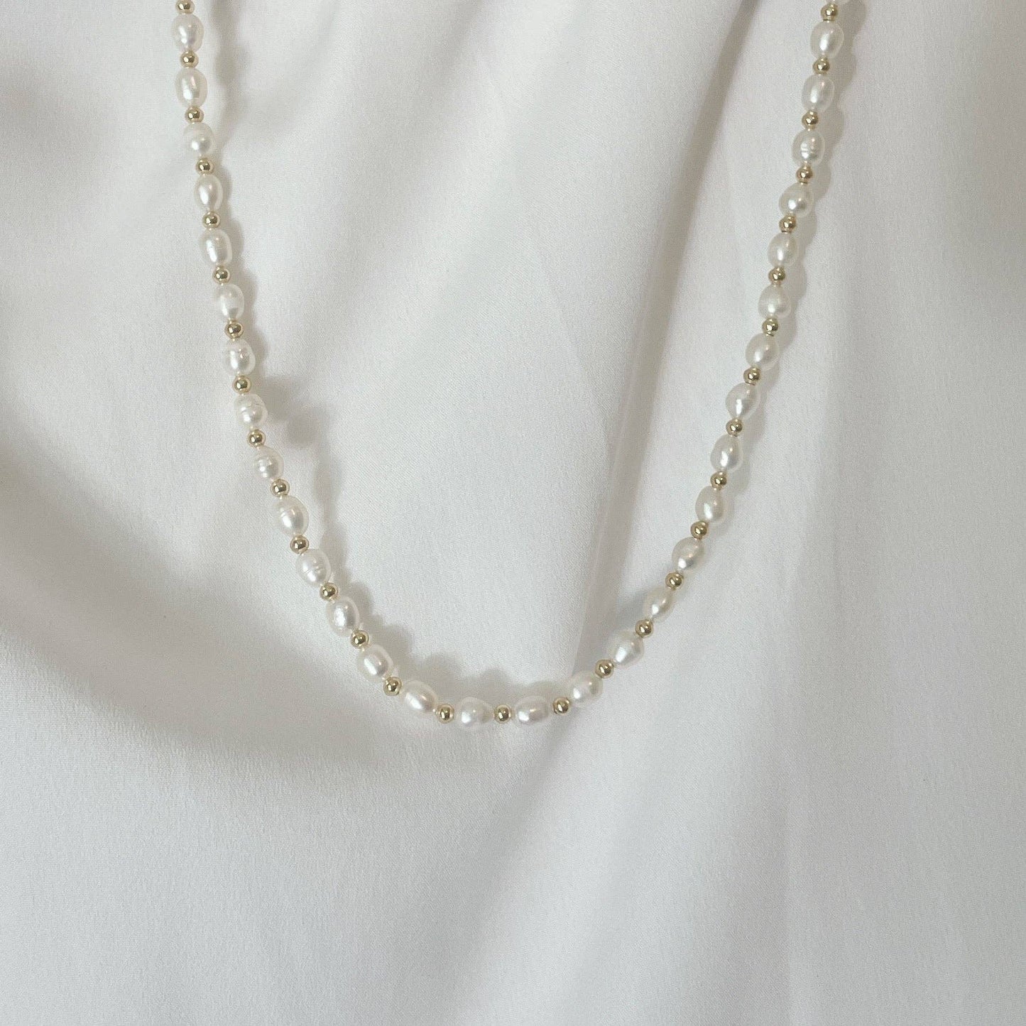 Good Vibrations Pearl and Gold Choker Necklace