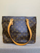 Load image into Gallery viewer, Louis Vuitton Cabas Mezzo Tote Bag, 12
