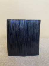 Load image into Gallery viewer, Louis Vuitton, Epi Leather Elise Wallet, 37
