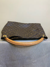 Load image into Gallery viewer, Louis Vuitton Artsy Monogram tote MM with braided handle, 13
