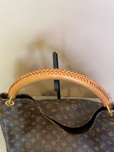 Load image into Gallery viewer, Louis Vuitton Artsy Monogram tote MM with braided handle, 13