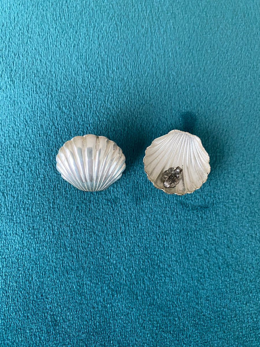 1980’s Shell Earrings