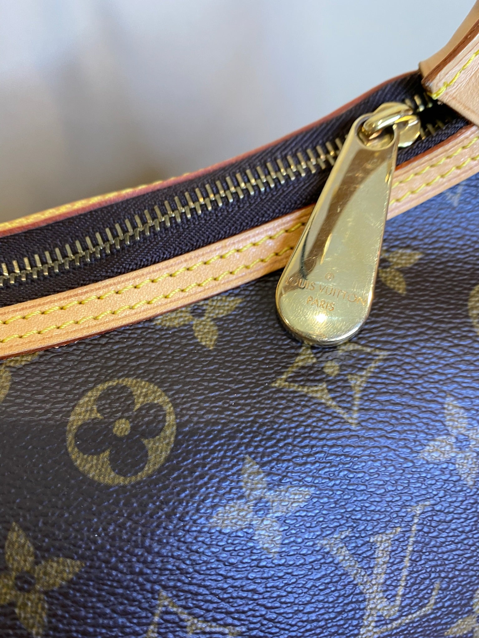 What's in my Monogram Tikal GM Bag & Wallet + Review. 