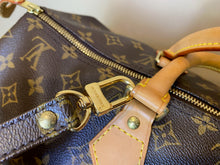 Load image into Gallery viewer, Louis Vuitton Speedy 40 Monogram, 4