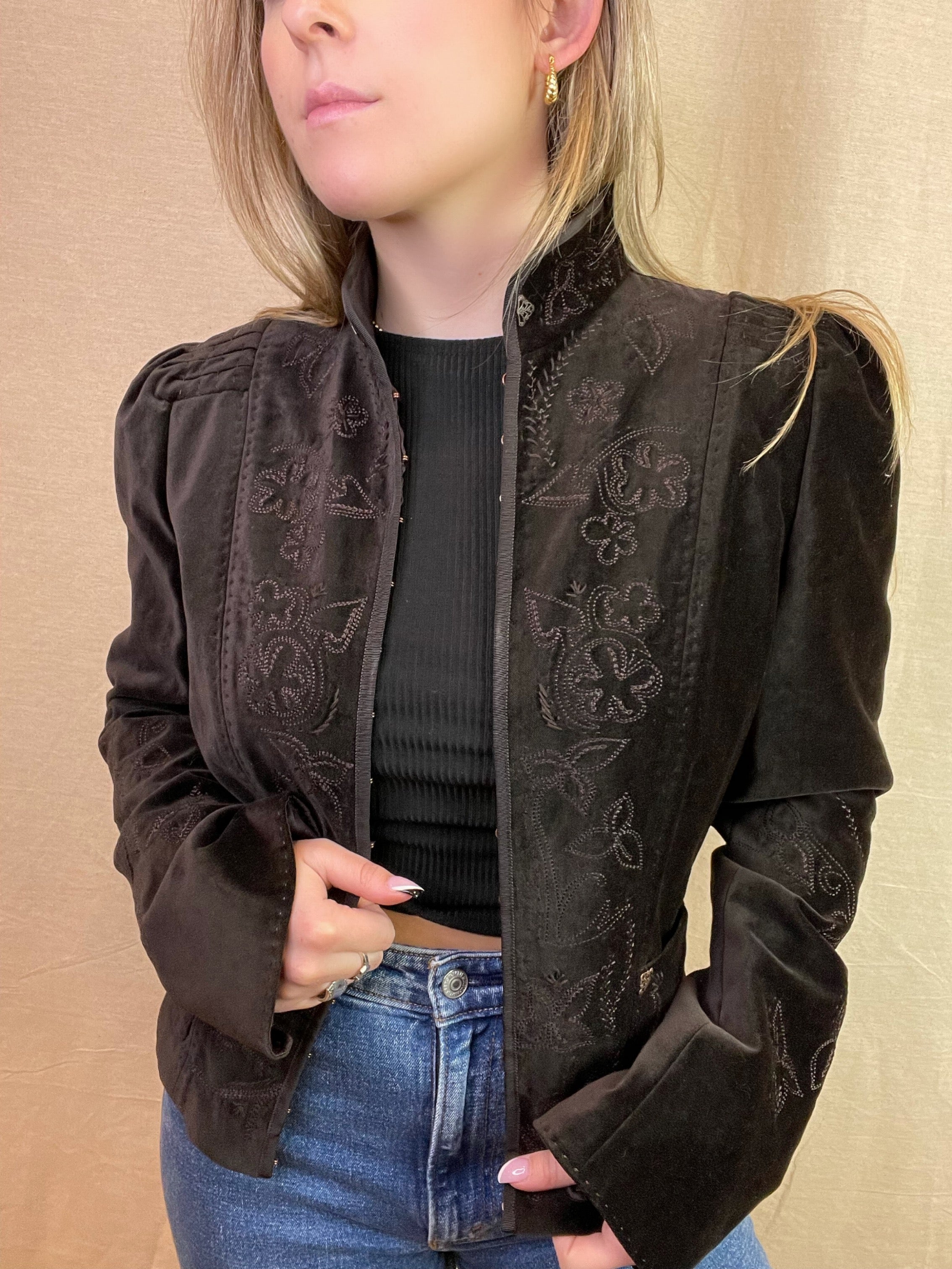 Ellie Jacket, 1990's