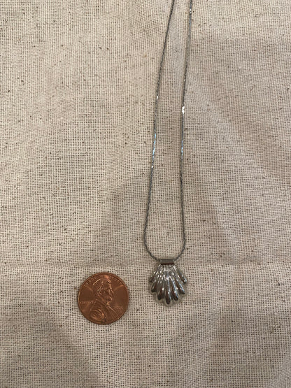 Tiny little shell pendant, 1980’s