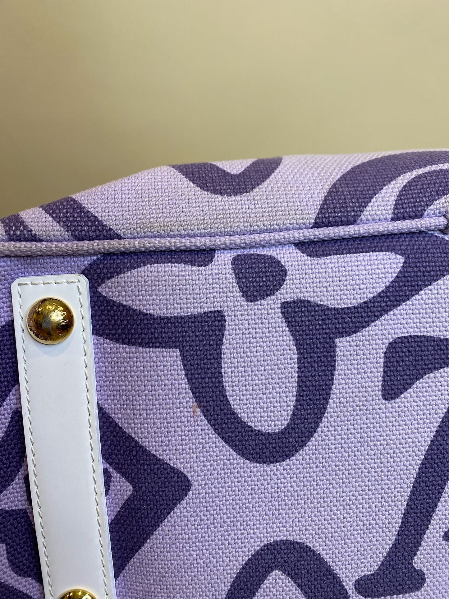 Louis Vuitton White and Purple Monogram Tahitienne Cabas PM, 9