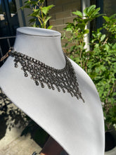 Load image into Gallery viewer, Antique Bib Collar