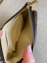 Load image into Gallery viewer, Louis Vuitton Pochette Tikal pouch, 32