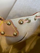 Load image into Gallery viewer, Louis Vuitton, Monogram Theda PM, 27