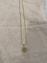 Load image into Gallery viewer, little sun beam necklace, 1990'w