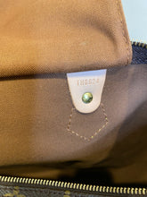 Load image into Gallery viewer, Louis Vuitton Speedy 40 Monogram, 4
