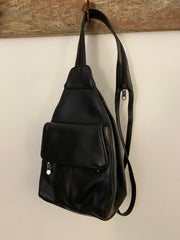 Amazing leather back pack / shoulder bag