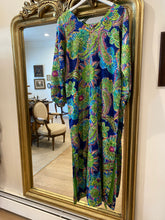 Load image into Gallery viewer, Groovy Missy Dress, 1960’s, 40” Bust