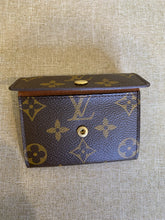 Load image into Gallery viewer, Louis Vuitton, Vintage Compact Wallet, 36