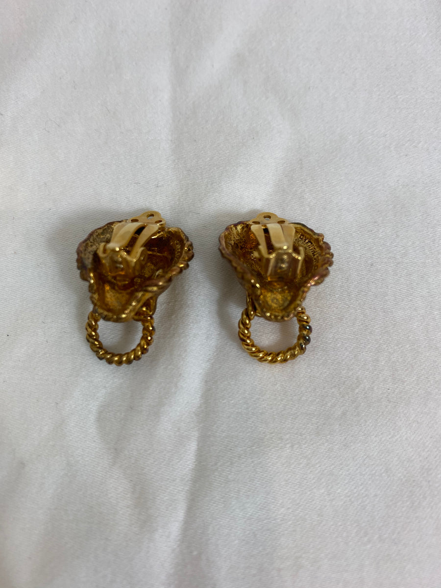 1970’s door knocker head clip on earrings