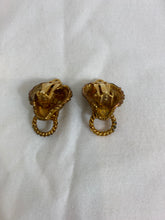Load image into Gallery viewer, 1970’s door knocker head clip on earrings