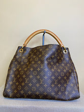 Load image into Gallery viewer, Louis Vuitton Artsy Monogram tote MM with braided handle, 13