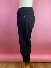 Load image into Gallery viewer, Vintage Levi's