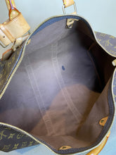 Load image into Gallery viewer, Louis Vuitton, Keepall Bandouliere 50 Vintage Duffle, 14