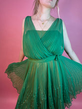 Load image into Gallery viewer, The Ivy Dress, 1950's, 36" Bust
