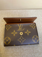 Load image into Gallery viewer, Louis Vuitton, Vintage Compact Wallet, 36