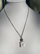 Load image into Gallery viewer, Antique Poison Necklace