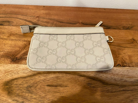 Gucci, Off White Monogram Guccissima wallet, 34
