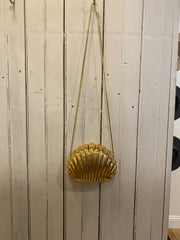 Vintage Clam Shell Purse