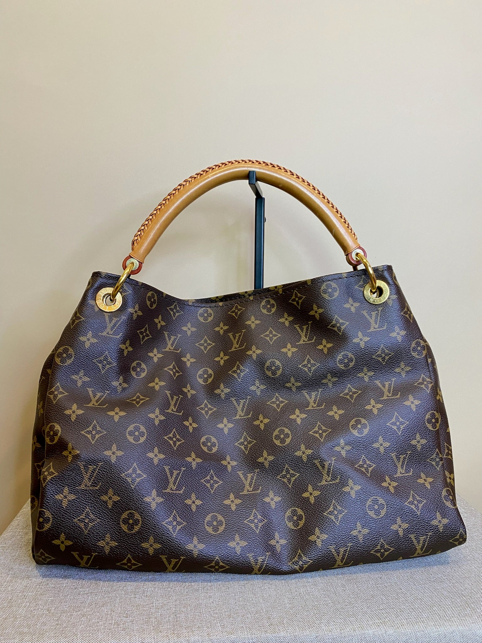 Louis vuitton artsy with braided handle hot sale