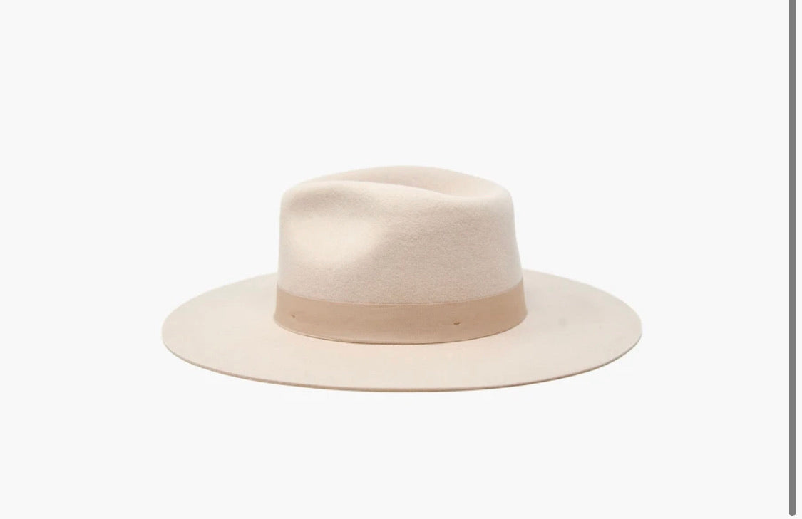 Lila Hat