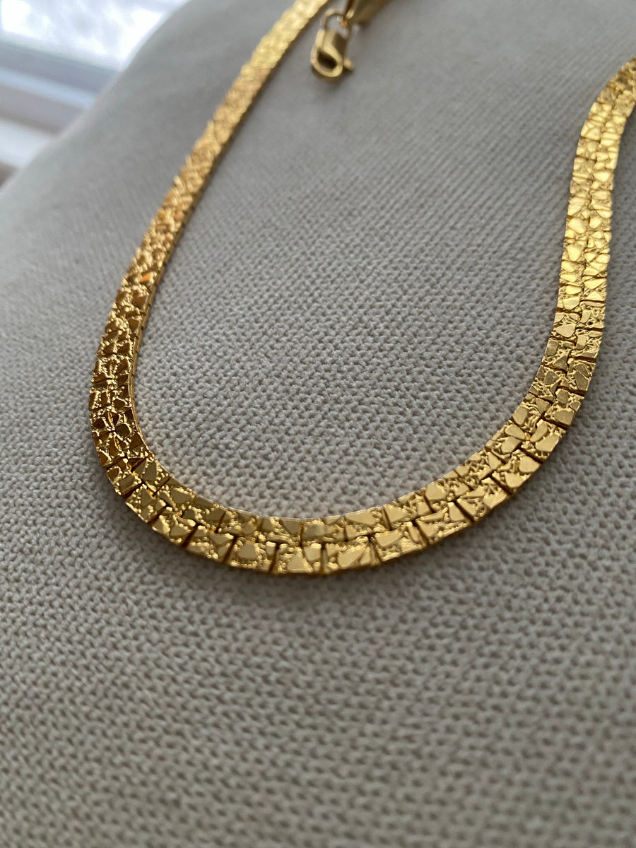 The most perfect gold chain, 1970’s