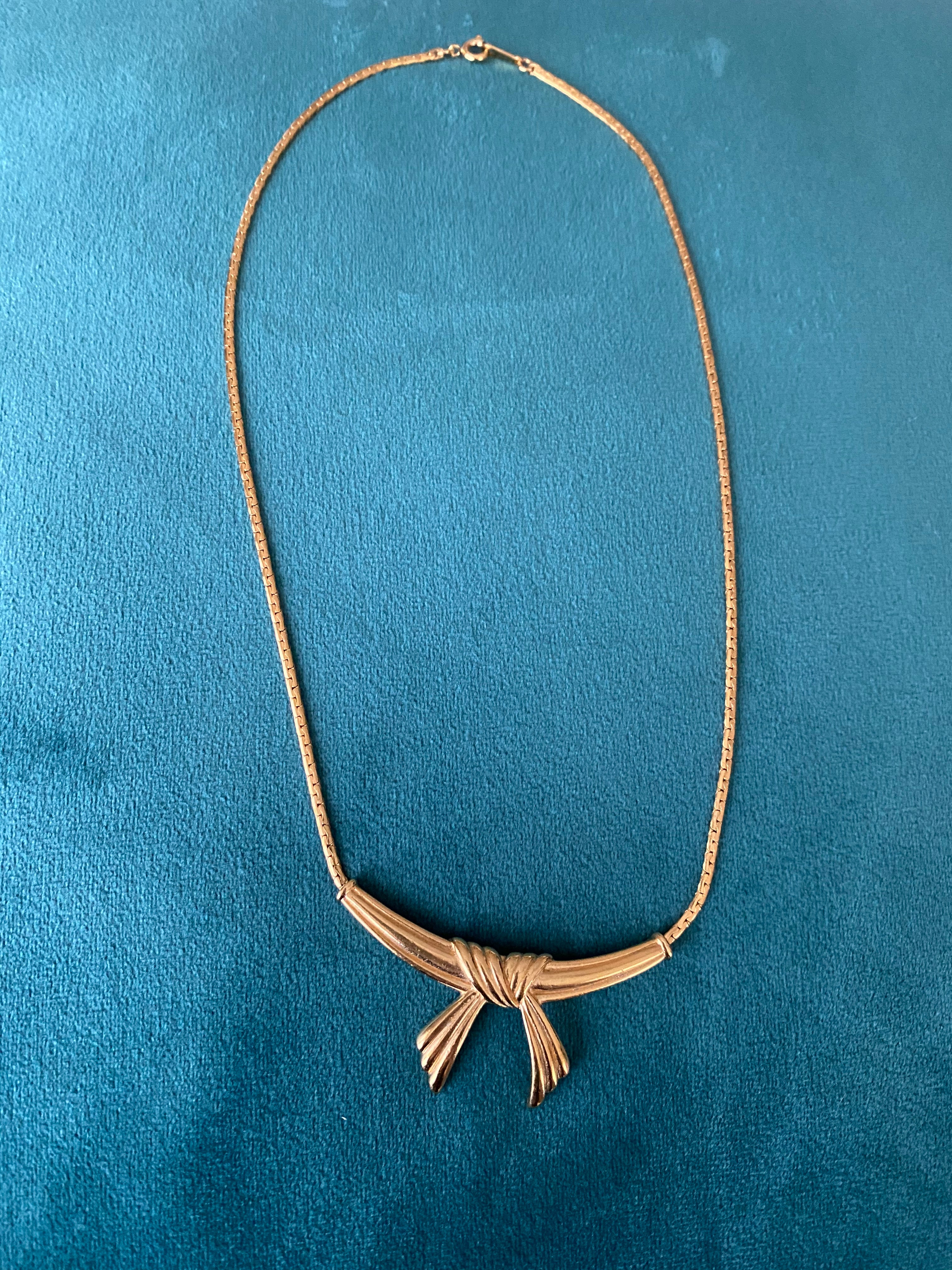 Art Deco Avon Bow Necklace 1970’s