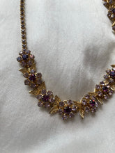 Load image into Gallery viewer, 1950’s flower choker