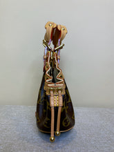 Load image into Gallery viewer, Louis Vuitton, Monogram Theda PM, 27