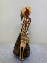 Load image into Gallery viewer, Louis Vuitton, Monogram Theda PM, 27