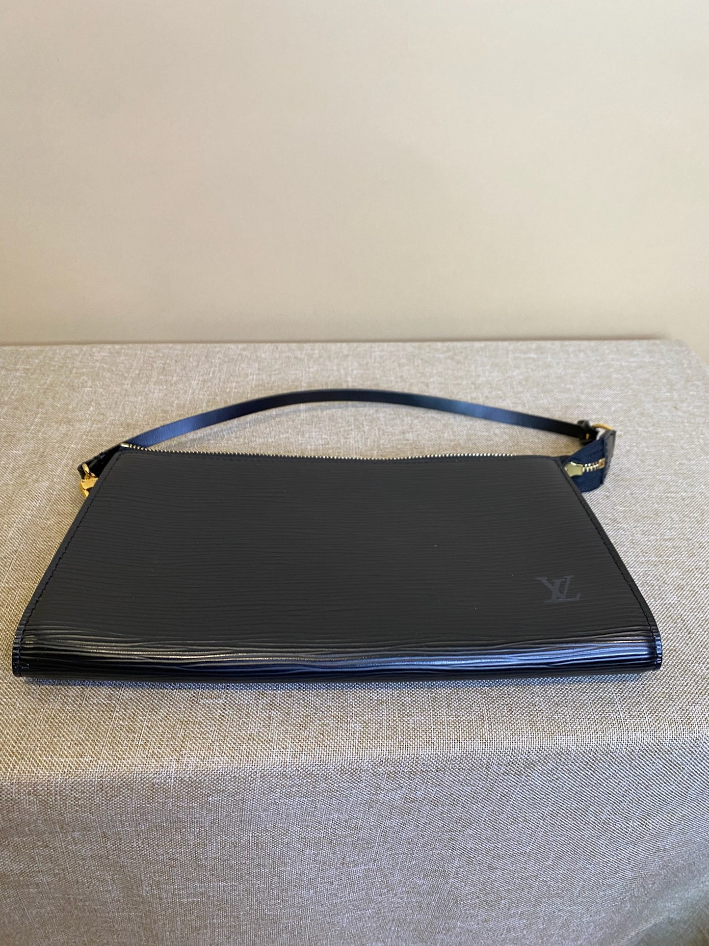 Louis Vuitton Black Epi Pochette , 29