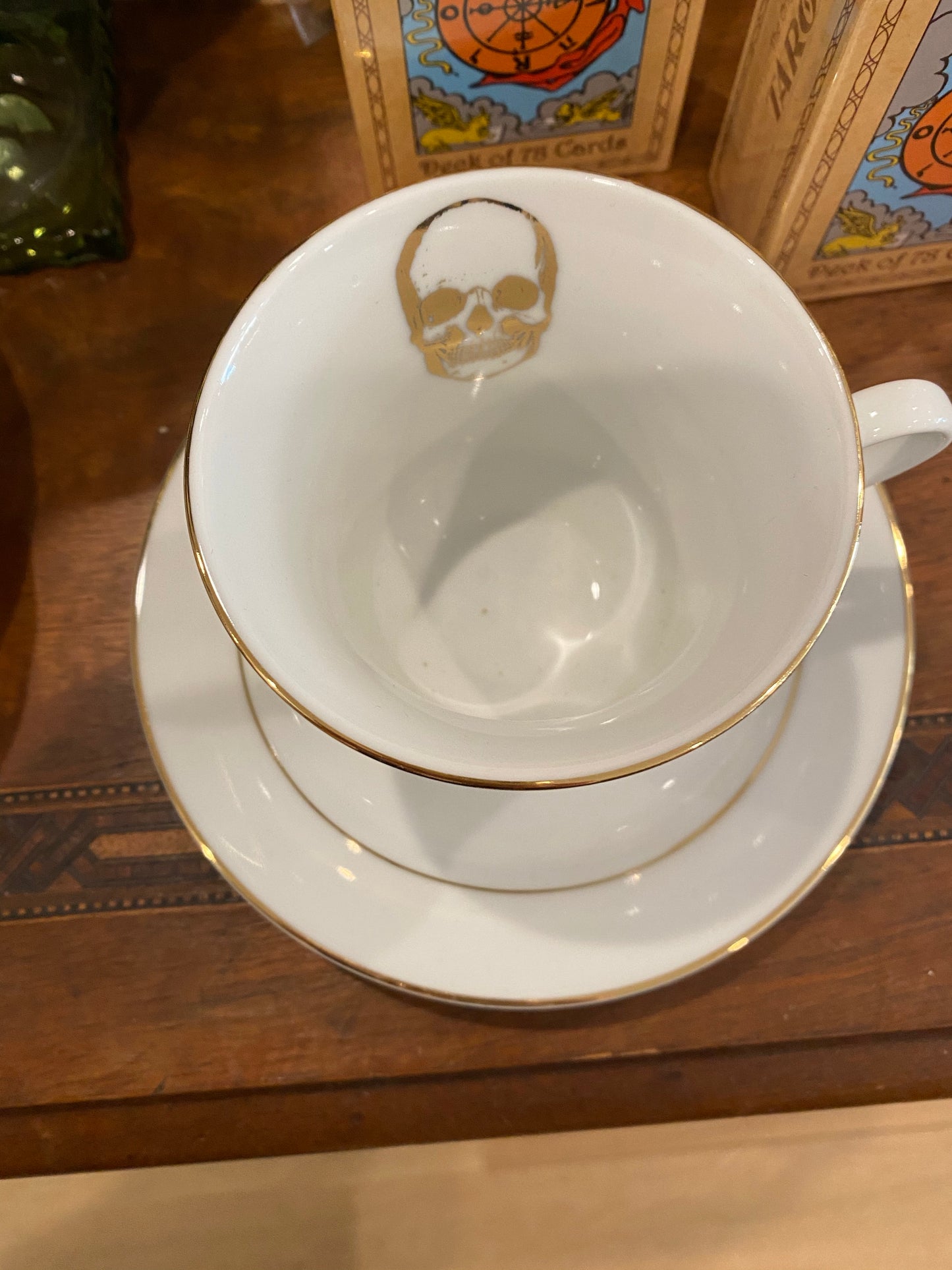 Poison tea cup