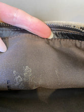 Load image into Gallery viewer, Fendi, Borsa Passaspalla Zucchino Marrone Baguette, 18